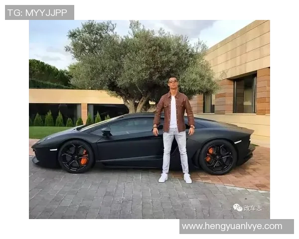 足球巨星们的行李箱揭秘 每个球员背后的故事与秘密物品